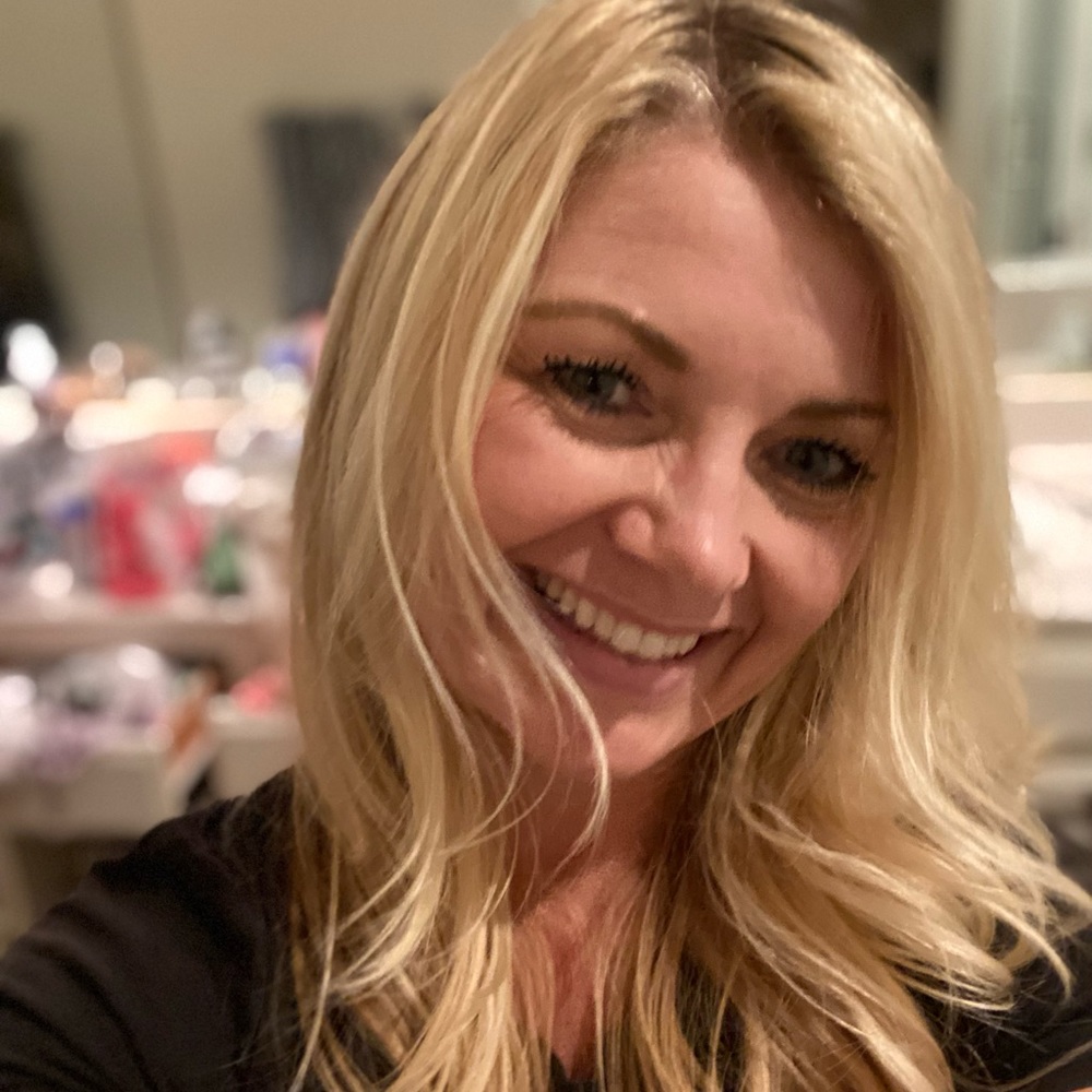 Meet your Posher, Laura